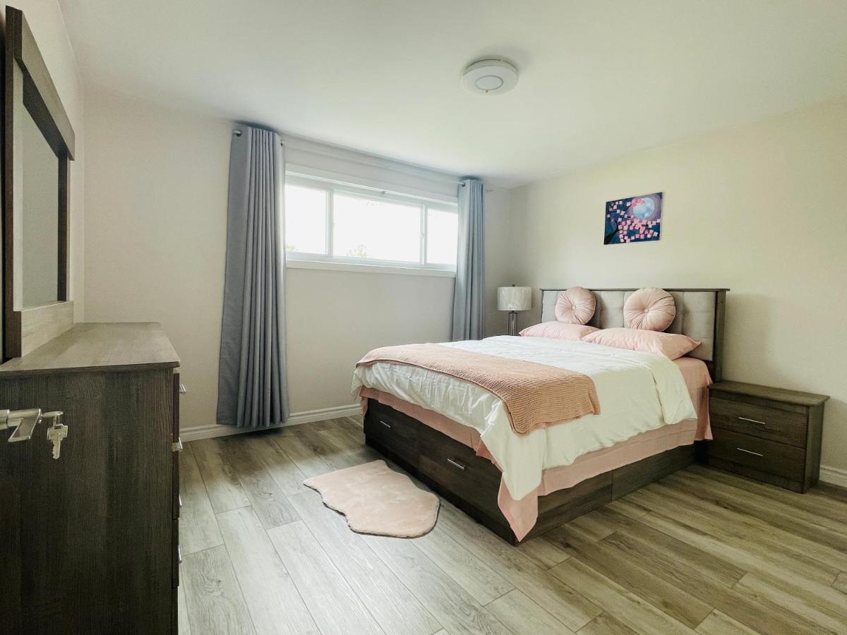 Luxurious Cozy House In Bluffs With Lake View Villa Toronto Kültér fotó